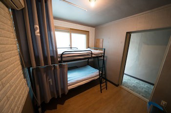 Beewon Guest House - Hostel