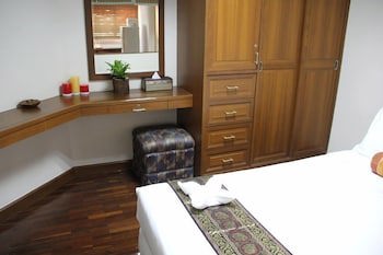 Bs Court Boutique Residence