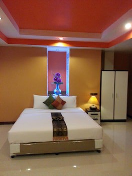 Bs Court Boutique Residence