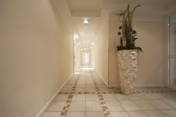 XII Apostel Hotel Albergo galeri fotoğrafı
