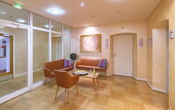 XII Apostel Hotel Albergo fotoğrafı