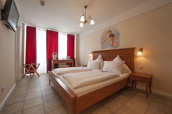 XII Apostel Hotel Albergo galeri fotoğrafı