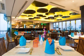 Six Seasons Hotel