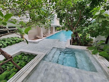 Chern Bangkok