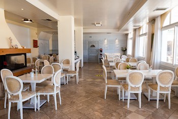 Nirikos Hotel