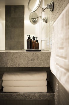 Pm & Vanner Hotel