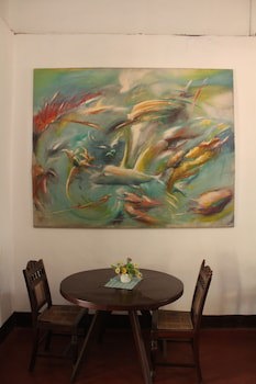 Granpa's Inn Hotel Bougainvillea
