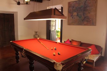 Granpa's Inn Hotel Bougainvillea