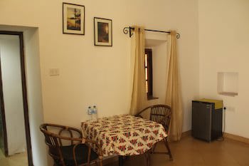 Granpa's Inn Hotel Bougainvillea