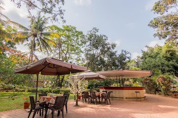 Granpa's Inn Hotel Bougainvillea