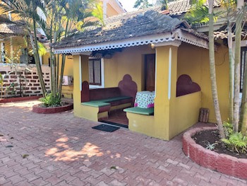 Granpa's Inn Hotel Bougainvillea