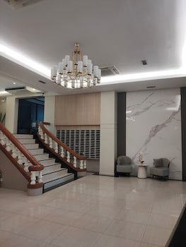 Boss Mansion