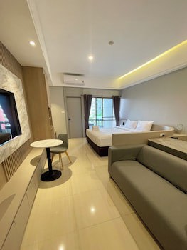 Boss Mansion