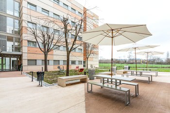 Albergue Residencia Universitaria Los Abedules - Campus Accommodation