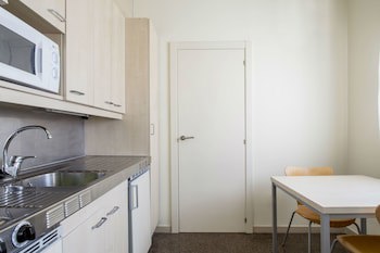 Albergue Residencia Universitaria Los Abedules - Campus Accommodation