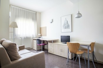 Albergue Residencia Universitaria Los Abedules - Campus Accommodation
