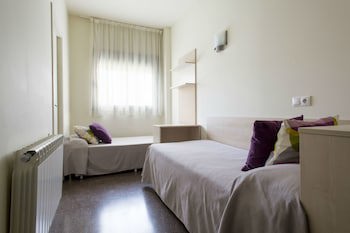 Albergue Residencia Universitaria Los Abedules - Campus Accommodation