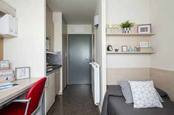 Albergue Residencia Universitaria Los Abedules - Campus Accommodation