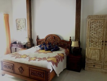 Gazebo Beach Hotel
