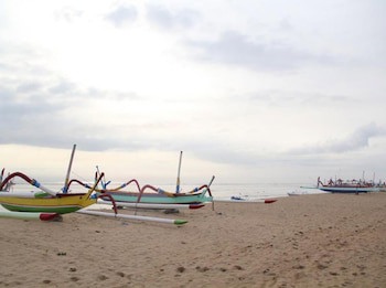 Gazebo Beach Hotel