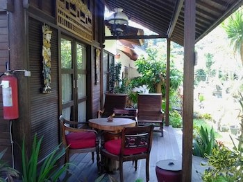 Gazebo Beach Hotel