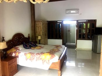 Gazebo Beach Hotel