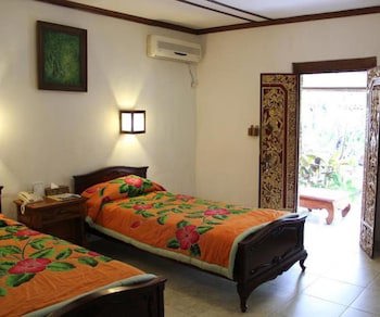 Gazebo Beach Hotel