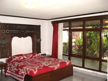 Gazebo Beach Hotel