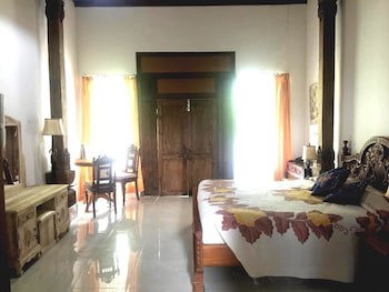 Gazebo Beach Hotel