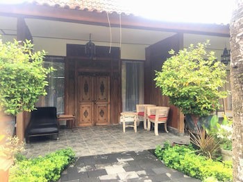 Gazebo Beach Hotel