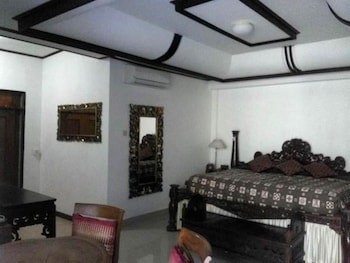 Gazebo Beach Hotel