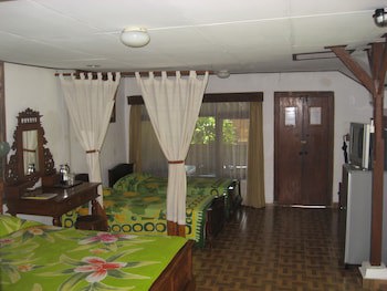 Gazebo Beach Hotel