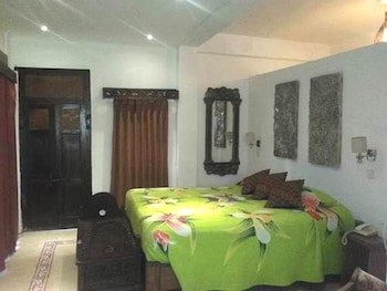 Gazebo Beach Hotel