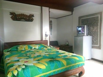 Gazebo Beach Hotel