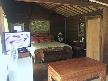 Gazebo Beach Hotel