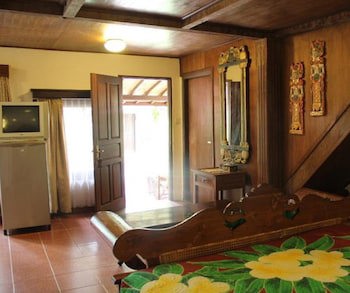 Gazebo Beach Hotel