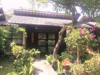 Gazebo Beach Hotel