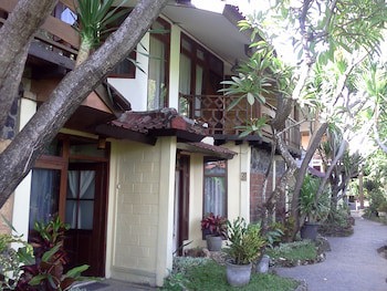 Gazebo Beach Hotel