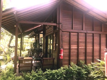 Gazebo Beach Hotel