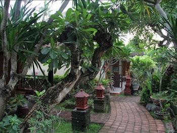 Gazebo Beach Hotel