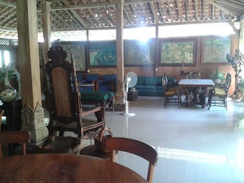 Gazebo Beach Hotel