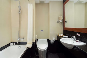 Best Western Plus Makassar Beach
