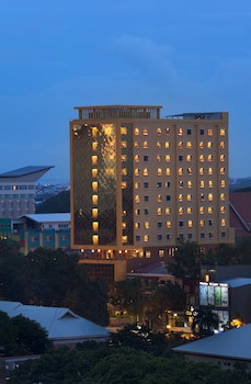 Best Western Plus Makassar Beach