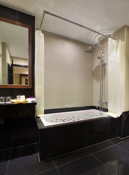 Best Western Plus Makassar Beach