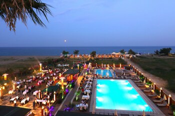 Unluselek Hotel