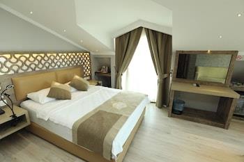 Unluselek Hotel