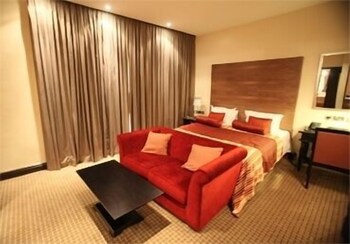 Amor Hotels