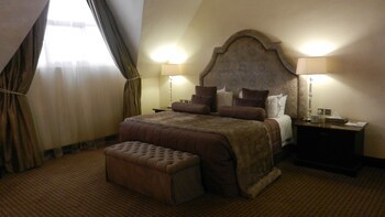 Amor Hotels