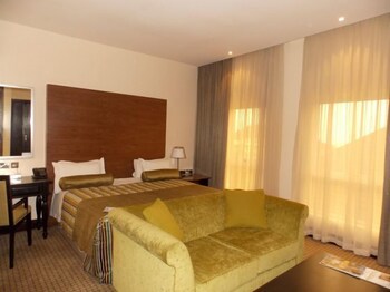 Amor Hotels