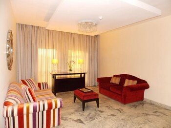Amor Hotels